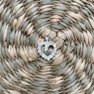 Silver Heart 'Mom' Pendant Necklace